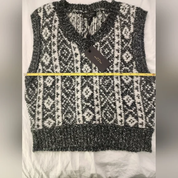 Rag & Bone Monochrome Geometric Knit Vest Size Small petite. NWT - Picture 5 of 6